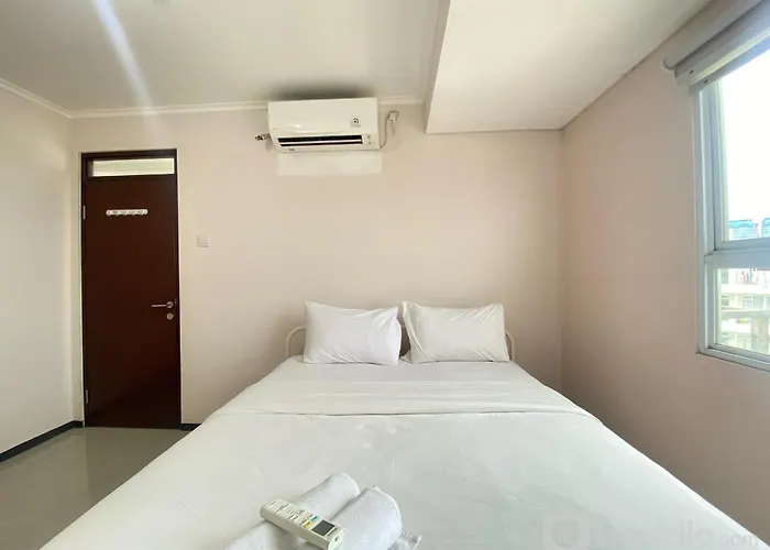 Comfy 2Br Apartment At Gateway Pasteur Near Pasteur Exit Toll By Travelio