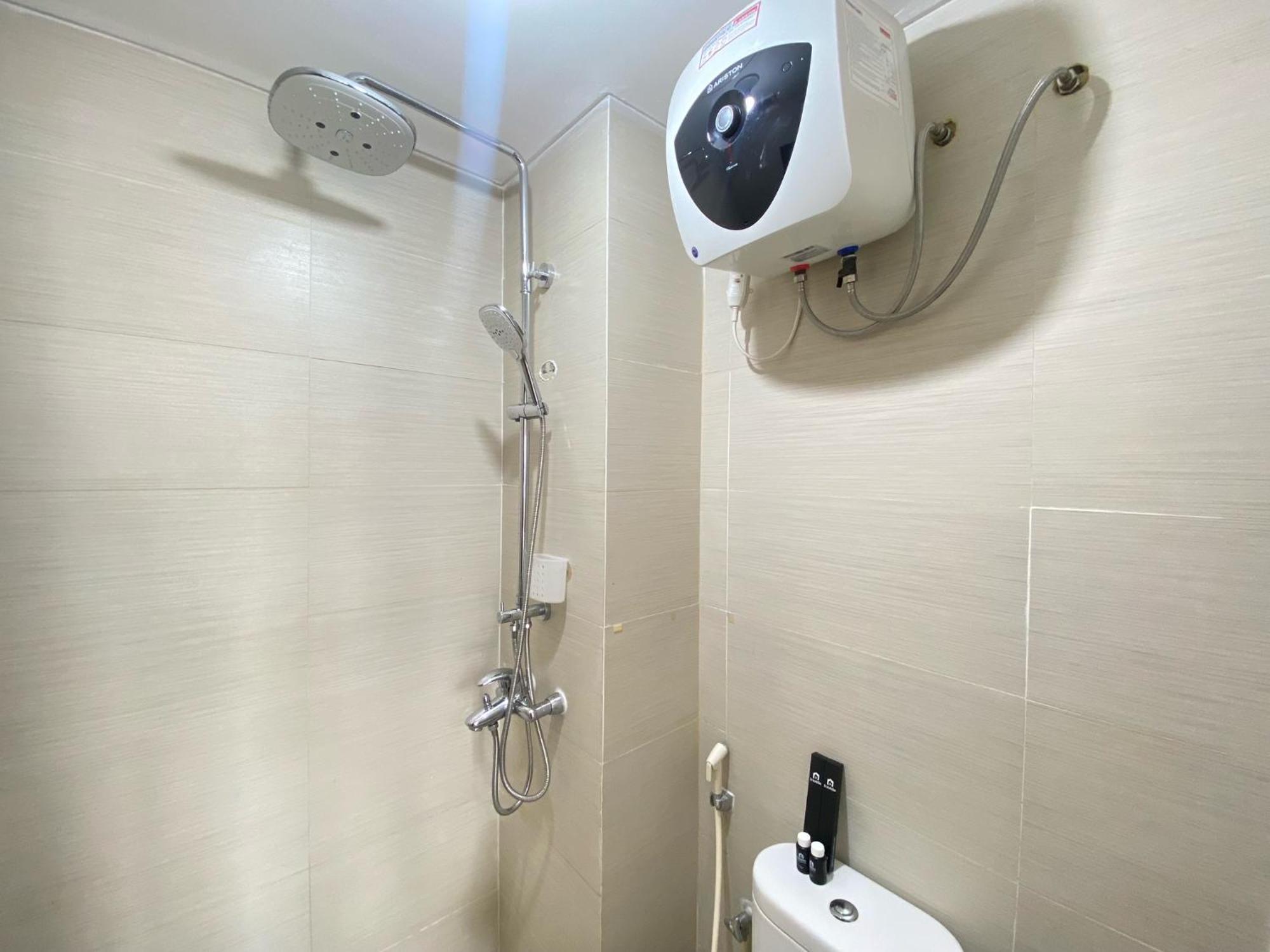 Comfy 2br At Gateway Pasteur Near Pasteur Exit Toll By Travelio Bandung